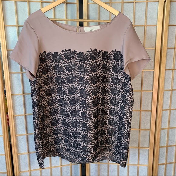 LOFT Tops - Ann Taylor Loft Lightweight Blouse